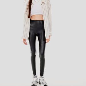 Aritzia Wilfred Free Daria Faux Leather Pant